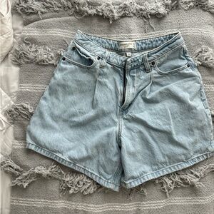 Abercrombie Curve Love The Loose High Waisted Shorts Size 27/4